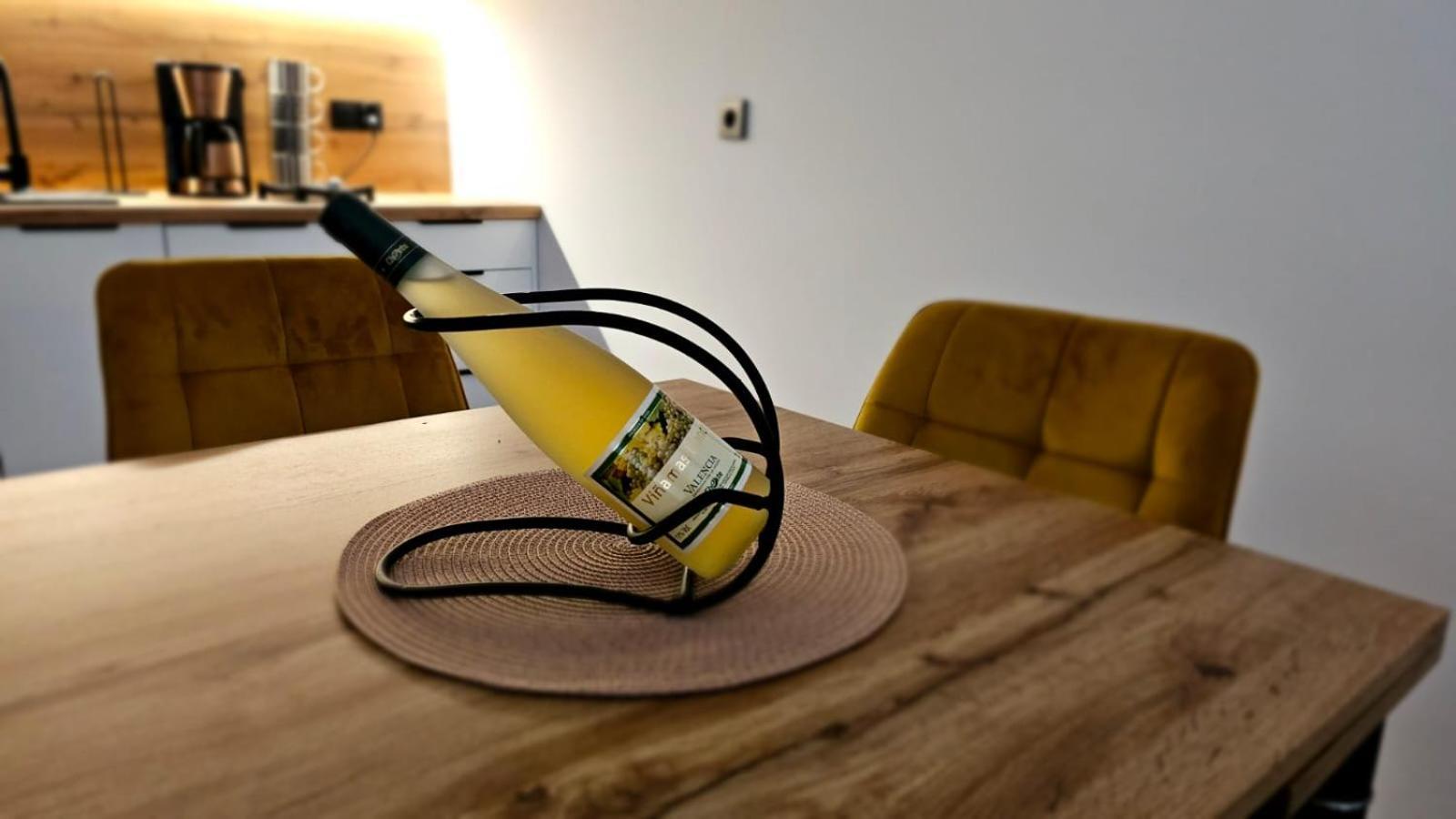 Gold Apartment *
